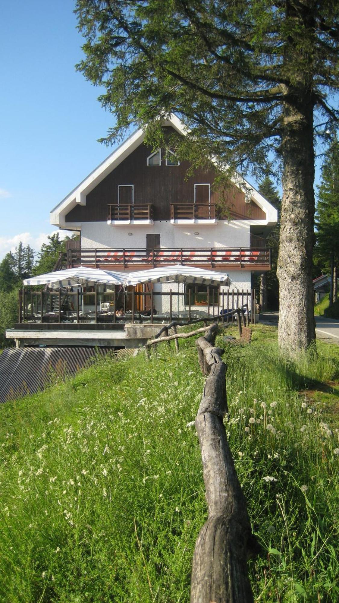 Albergo Casa Della Neve Stresa Exterior photo